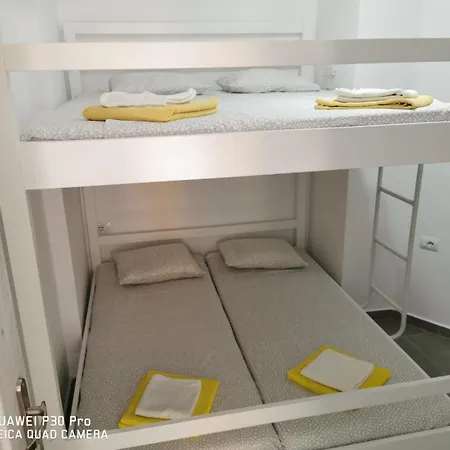 Apartments Saranda *